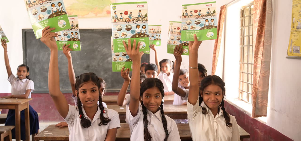 Volunteers supporting teachers